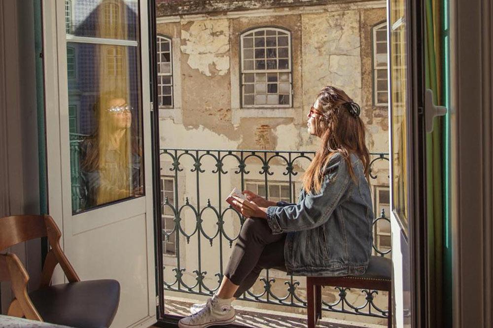 How to Choose a Hostel in Lisbon in 2025 (What to Expect) How to Choose a Hostel in Lisbon in 2025 (What to Expect)