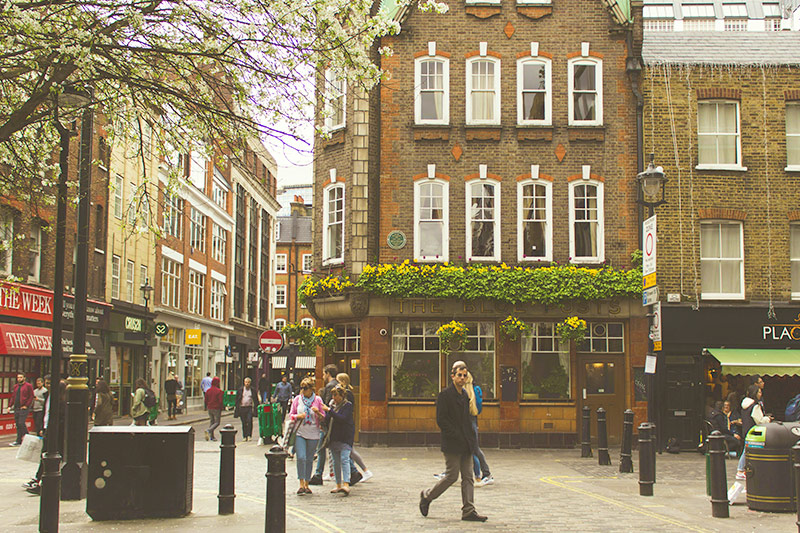 Top-Neighborhoods-to-Stay-in-London.jpg