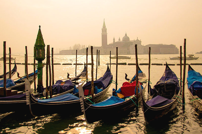 Top-Neighborhoods-to-Stay-in-Venice.jpg