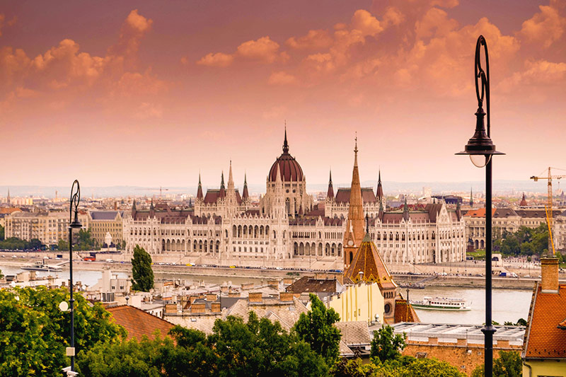 Top-Neighborhoods-to-Stay-in-Budapest.jpg