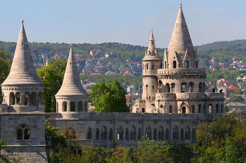 Backpacking Budapest (The Definite Budget Guide)