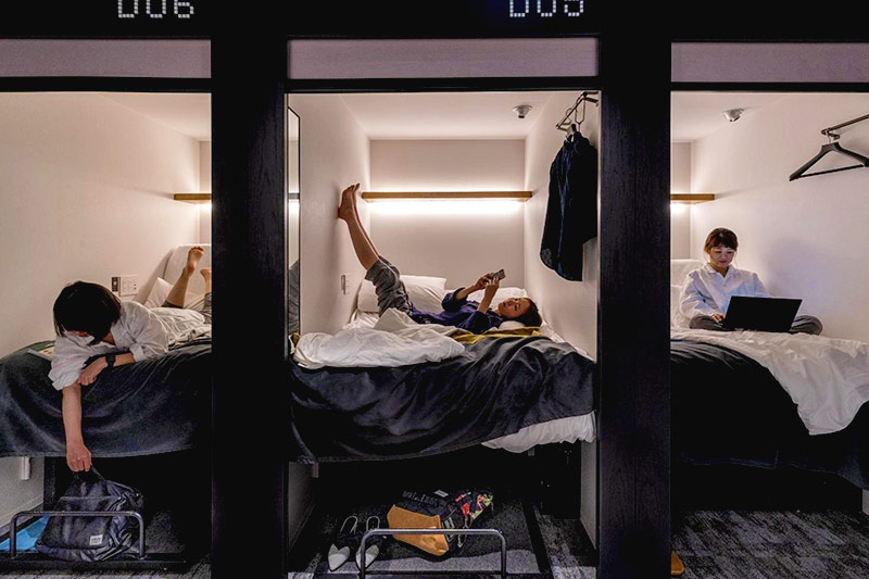 Rooms-–-High-Tech-Pods.jpg