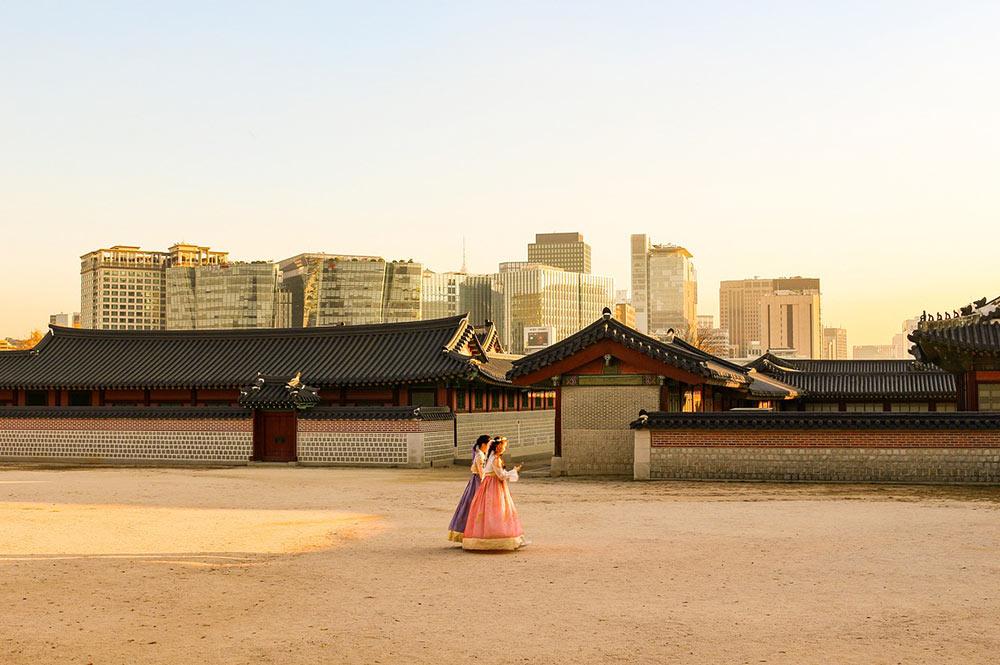 Backpacking Seoul (The Definite Budget Guide) Backpacking Seoul (The Definite Budget Guide)