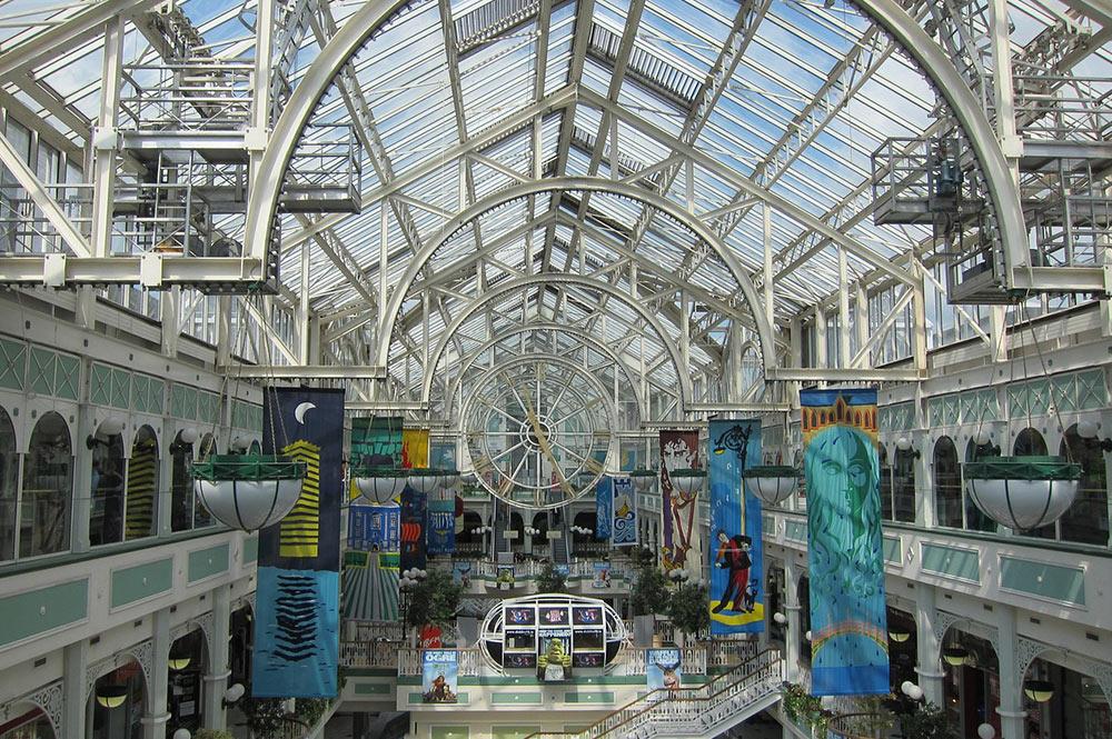 Backpacking Dublin (The Definite Budget Guide) Backpacking Dublin (The Definite Budget Guide)