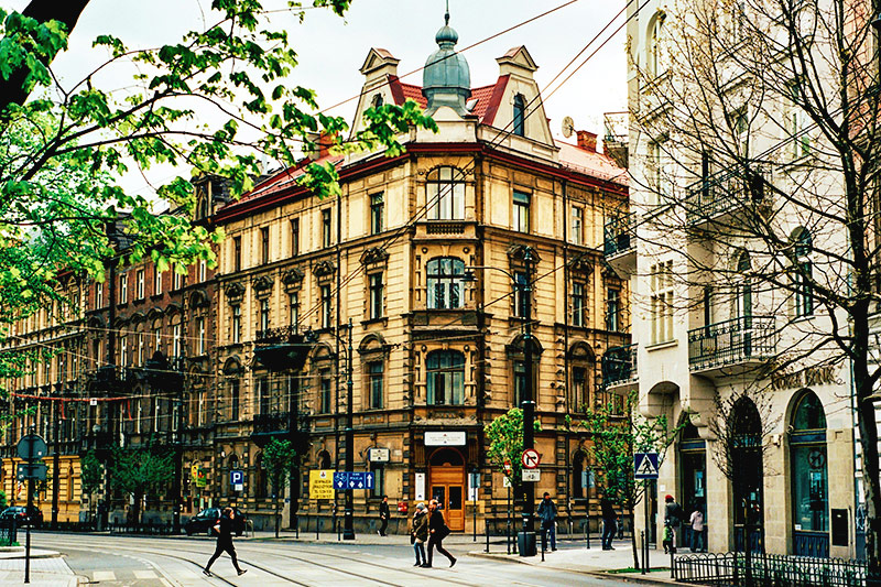 Safest-Area-to-Stay-in-Kraków-as-a-Solo-Traveler.jpg