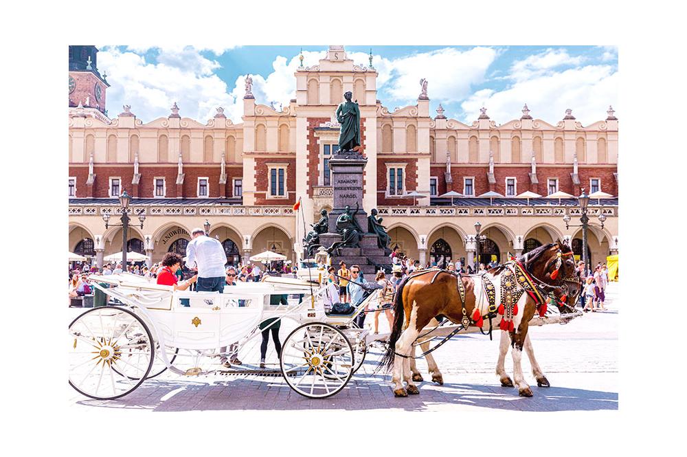My Solo Travel to Krakow was the BEST - My Complete Guide