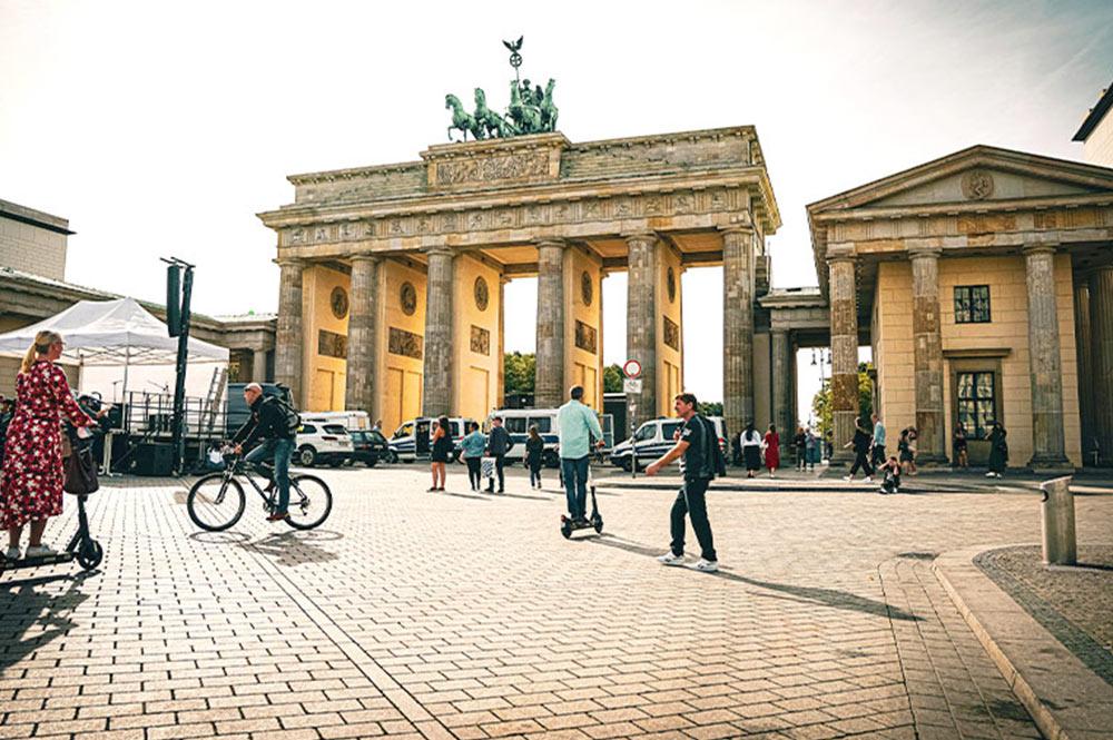 Where to Stay in Berlin as a Solo Traveler (Hostel, Safety, Areas)