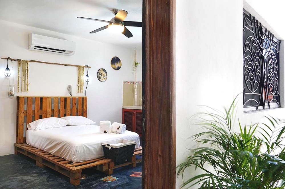 9 Hostels in Playa del Carmen with Private Rooms
