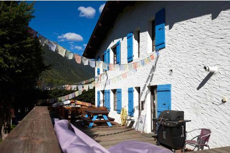 3 Cheapest Hostels in Chamonix