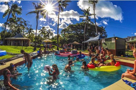 4 Cheapest Hostels in Airlie Beach