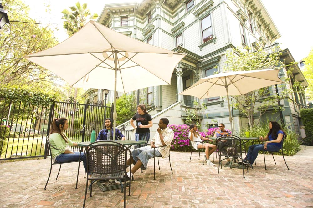 6 Hostels in Sacramento with Private Rooms