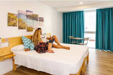 5 Hostels in Palma de Mallorca with Private Rooms
